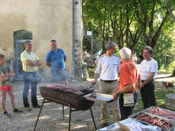 Autour d'une castagnade à Aurel