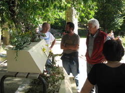 Autour d'une castagnade à Aurel