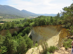 Balade dans la Colline de la Bruyère à Villars