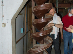 La graineterie Roux de Carpentras & le lac des Gravières