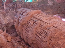 La grotte de la Salamandre à Méjannes le Clap