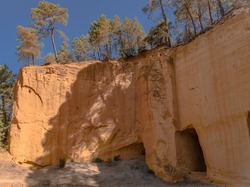 Les Mines d'ocre jaune de Bruoux