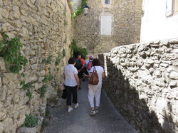 Lussan , village de caractère du Gard
