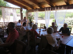 Lussan , village de caractère du Gard
