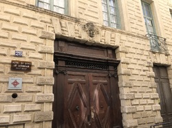 Un joyau au bord du Rhône